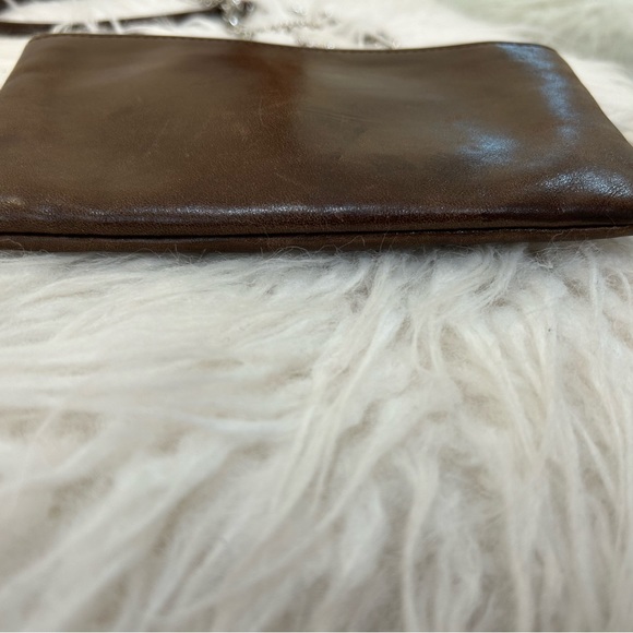 Hobo brown leather crossbody bag - Picture 8 of 16